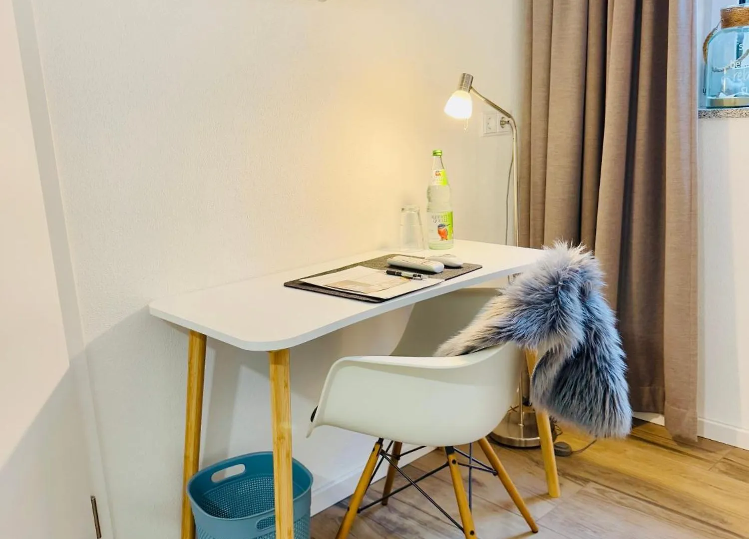 Homestay Hirschzimmer & Strandzimmer Utting am Ammersee